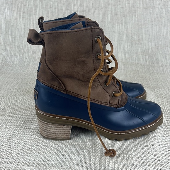 Sperry Women's Saltwater Heel Rain Boot, Brown/Navy, Size 6 US - Picture 2 of 6